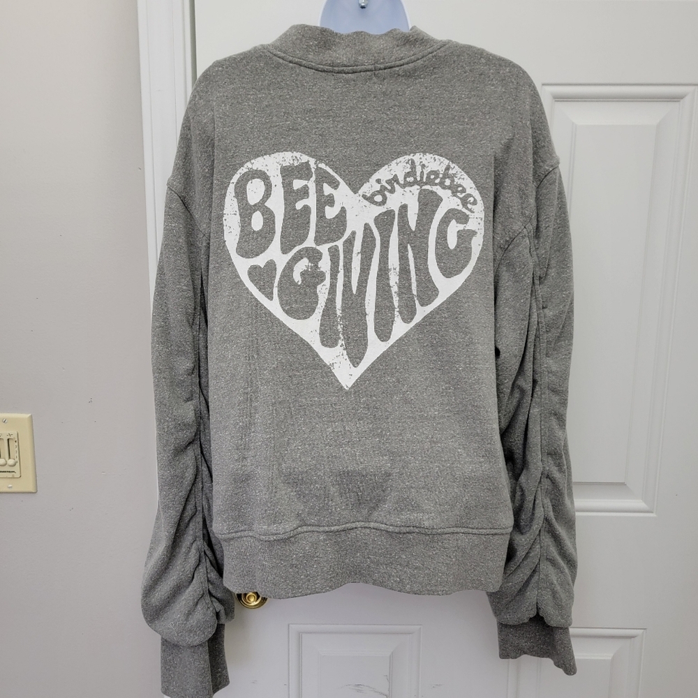 Birdiebee Ruffled Gray Full Zip Sweatshirt Bee Giving Heart Soft Cozy XL - Picture 7 of 15